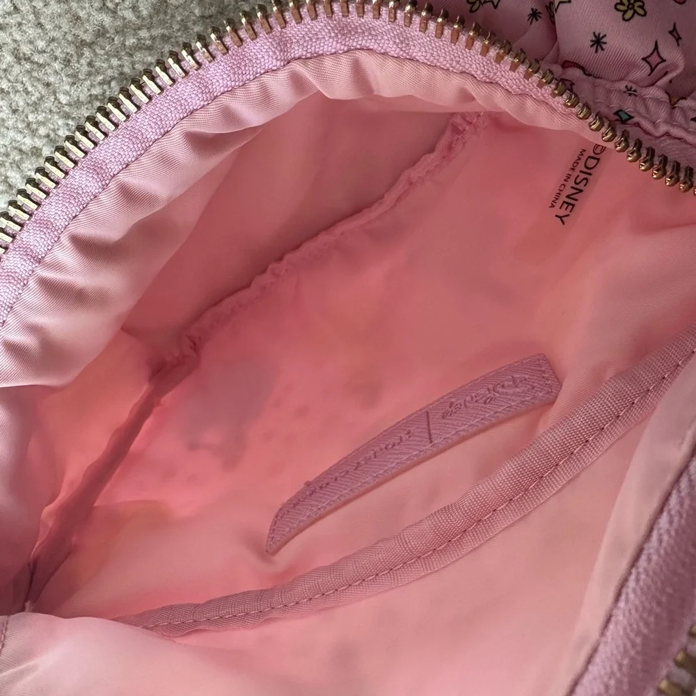 Stoney Clover Lane Disney - Never Stop Dreaming Princess Fanny bag - Picture 8 of 8
